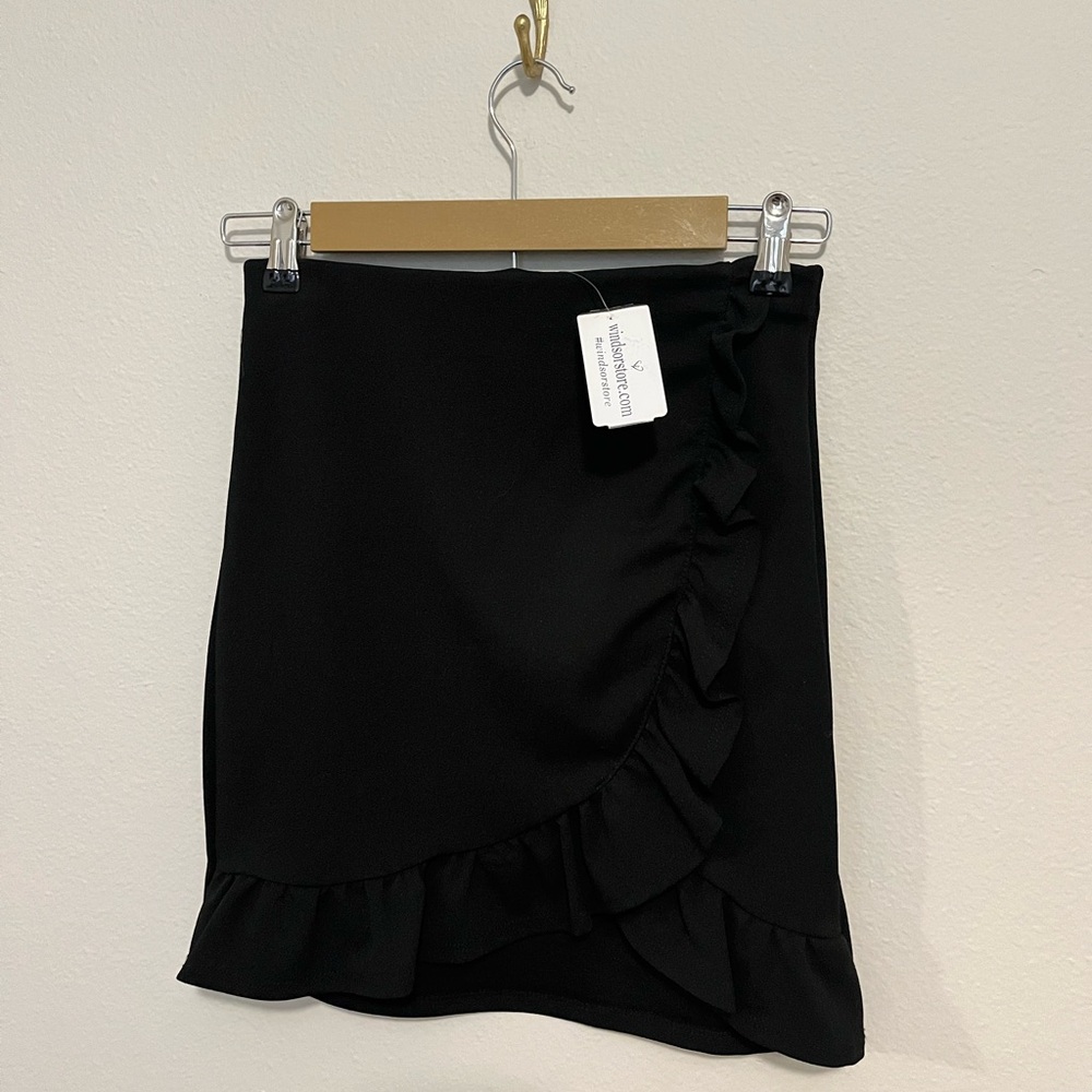 Windsor Black Ruffle Mini Skirt - NWT